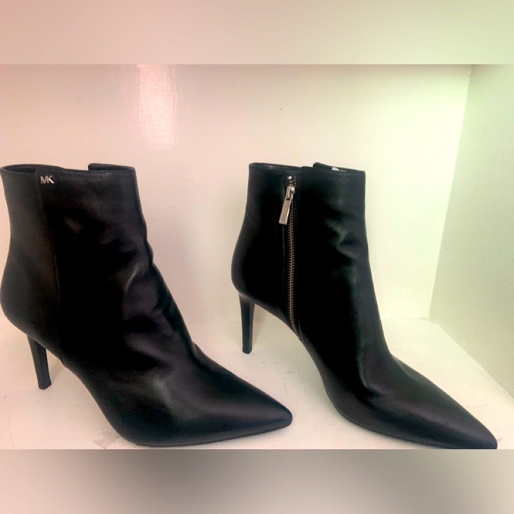 New Michael Kors mid booties